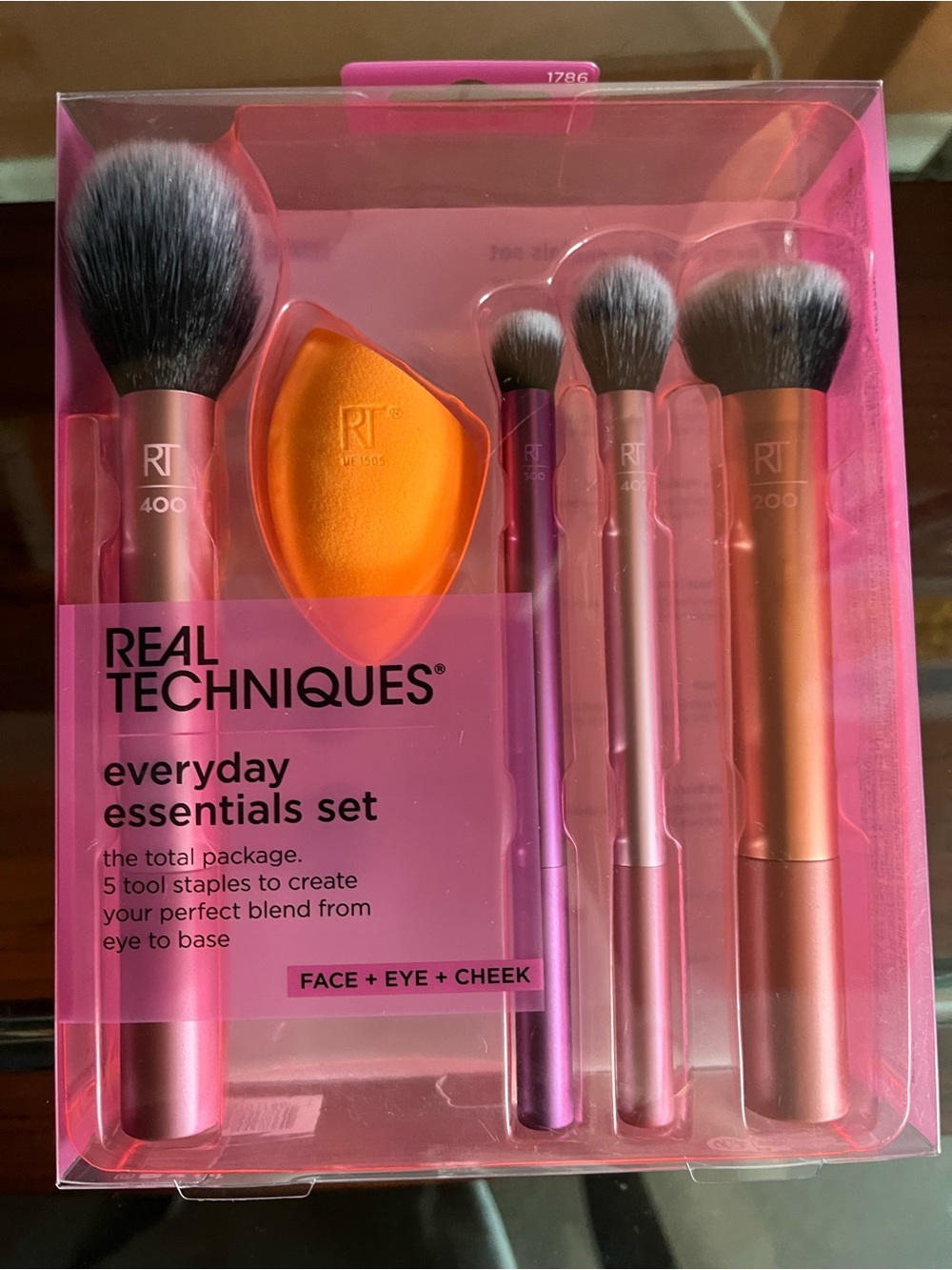 Real Techniques Everyday Essentials 5-Piece Set
